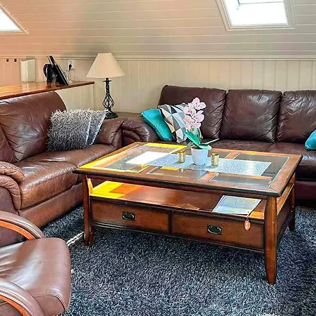 別荘 4 Star Holiday Home In Urangsvag Ervik