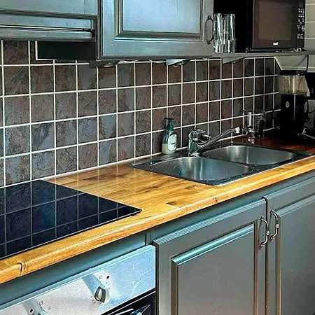 4 Person In Urangsvag-by Traum *