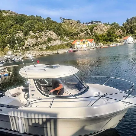 4 Star Holiday Home In Urangsvag *